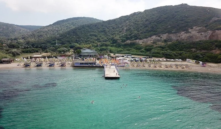 İzmir de denize girilecek en güzel 8 yer