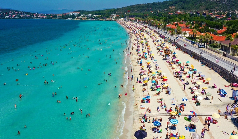 İzmir de denize girilecek en güzel 8 yer