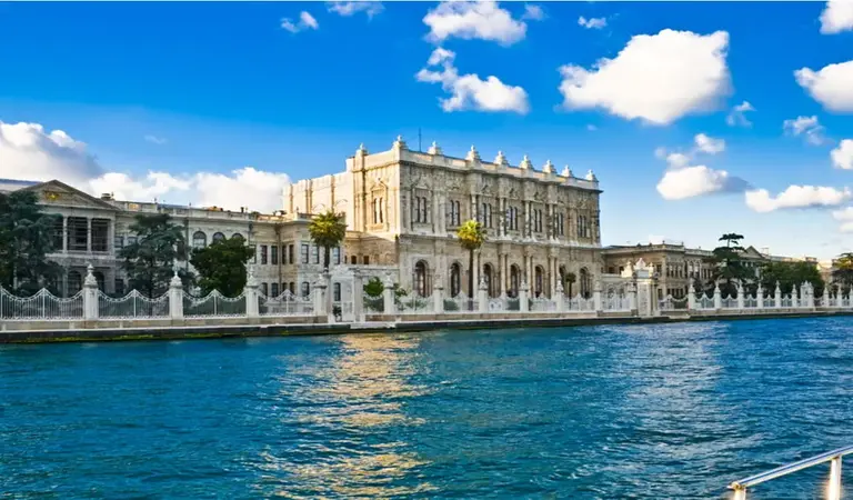 Dolmabahçe Sarayı Giriş Ücreti 2025