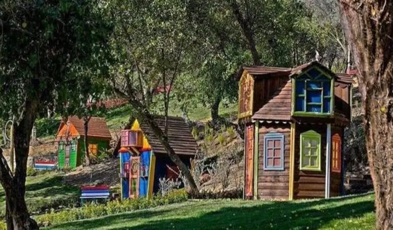 Darıca Hobbit Köyü