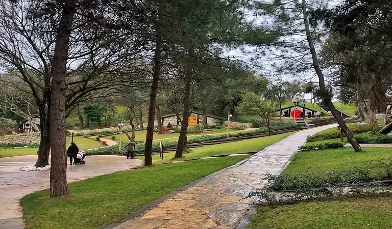 Darıca Hobbit Köyü
